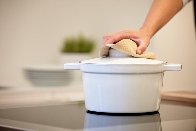 Hướng dẫn nấu ăn và cách sử dụng với đồ làm bếp tráng men Riess